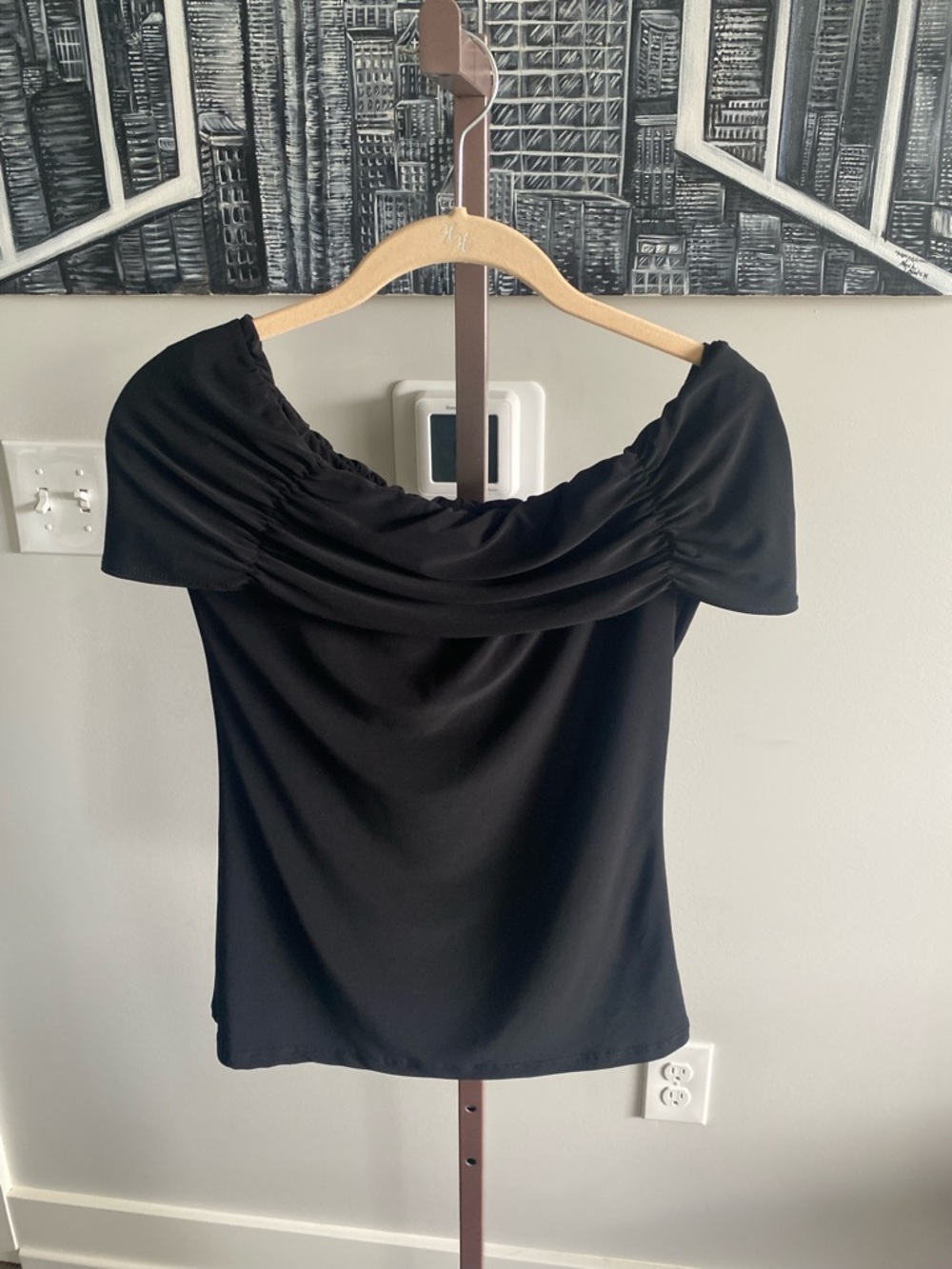 White House Black Market Off-Shoulder Women’s Top Elegant Draped Neckline Small